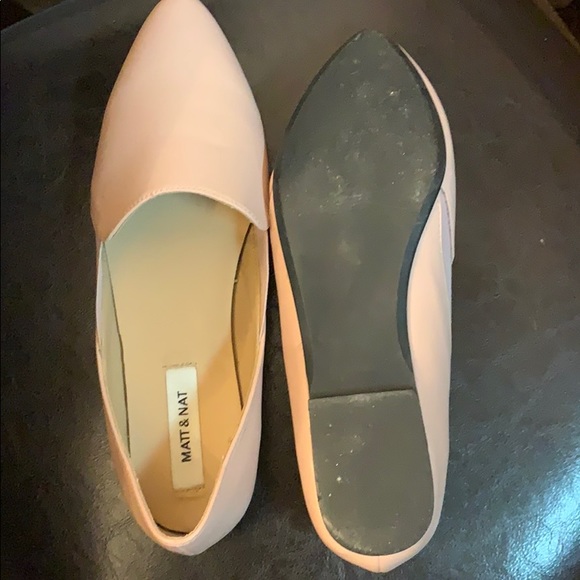 Flats - Picture 2 of 4